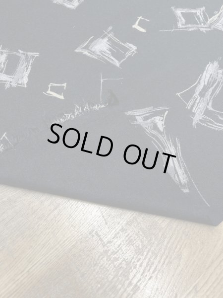 画像5: 生地：ポリエステル100％ スクエア柄手書き風プリントニット（黒） (5)