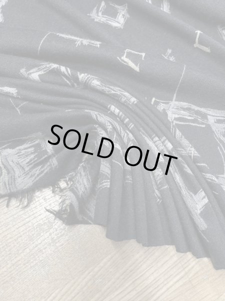 画像6: 生地：ポリエステル100％ スクエア柄手書き風プリントニット（黒） (6)