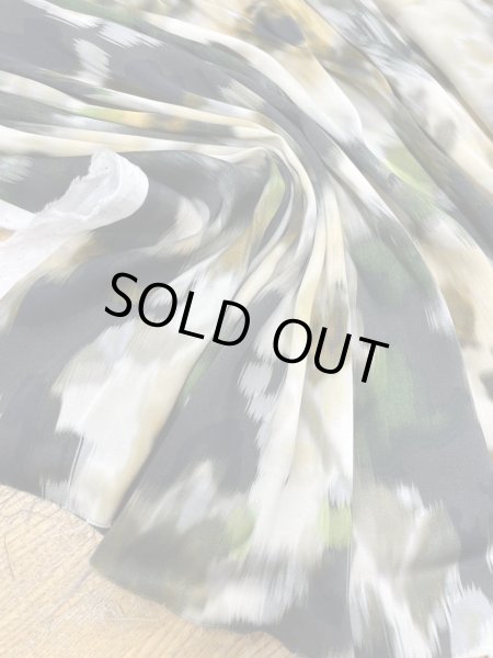 画像5: 生地：色彩手書き風プリント（クリーム地） (5)