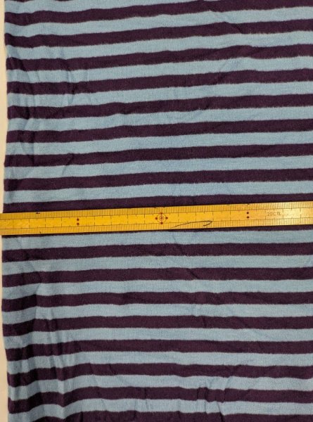 画像2: 生地:ポリエステル 微起毛細ボーダープリント(ブルー×パープル) (2)