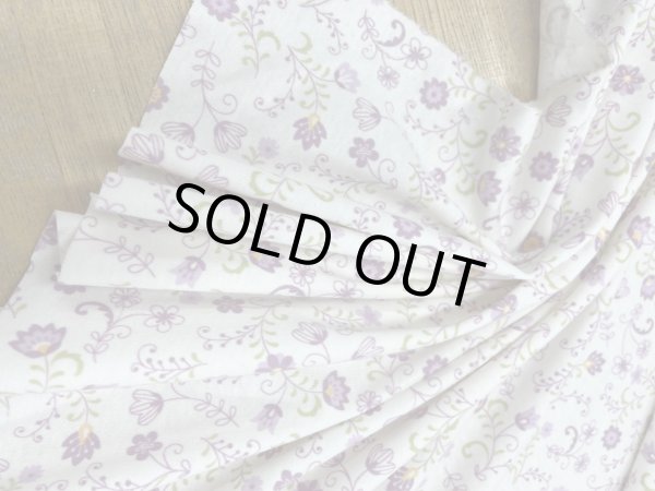 画像5: 生地:綿100% 花柄フライスニット(オフホワイト×パープル) (5)