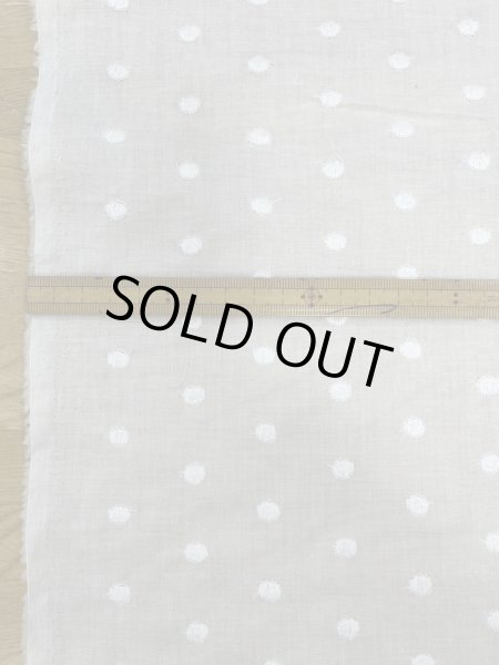 画像3: 生地：綿100％ 水玉刺繍入りコットン（オフホワイト） (3)