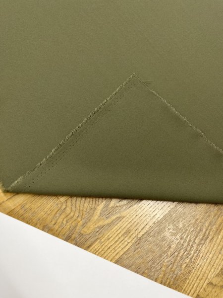 画像2: 生地:ポリエステル100% 無地ジョーゼット(ダークグリーン) (2)