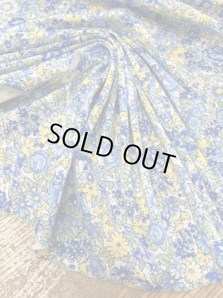 画像4: 生地:綿100% フライスニット 花柄プリント(ブルー/イエロー) (4)