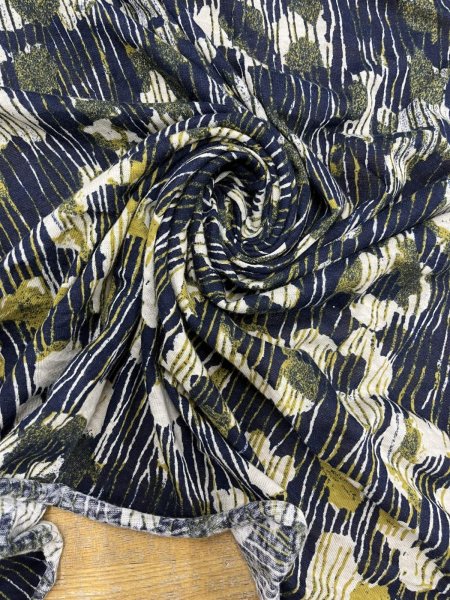 画像6: 生地:綿100% ラフィーガーゼ天竺 ストライプ花柄プリント(ネイビー/カーキ系) (6)