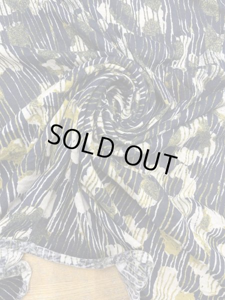 画像6: 生地：綿100％ ラフィーガーゼ天竺 ストライプ花柄プリント（ネイビー／カーキ系） (6)