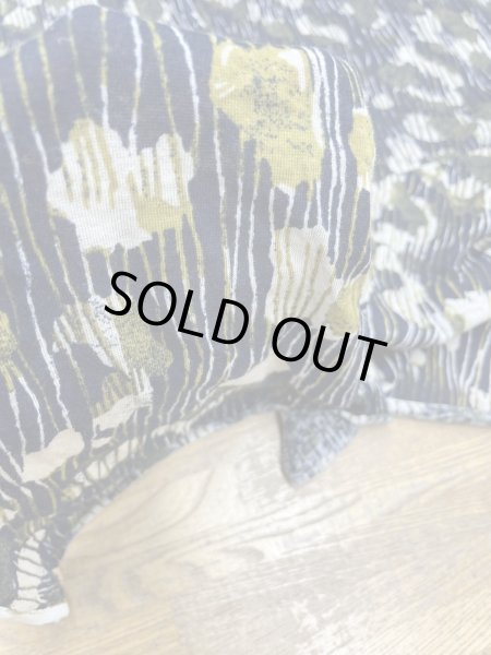 画像7: 生地：綿100％ ラフィーガーゼ天竺 ストライプ花柄プリント（ネイビー／カーキ系） (7)