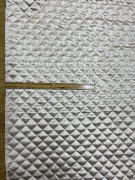 画像2: 生地：綿ポリエステルサテンキルト（クリーム） (2)