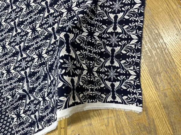 画像7: 生地:80cmパネル柄ポリエステル生地(紺地×ホワイト&ベージュ) (7)