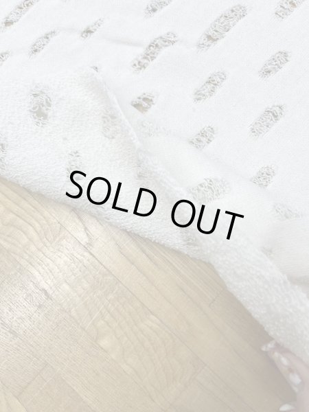 画像4: 生地：綿100％オパール型加工風ダメージ裏毛ニット（白） (4)