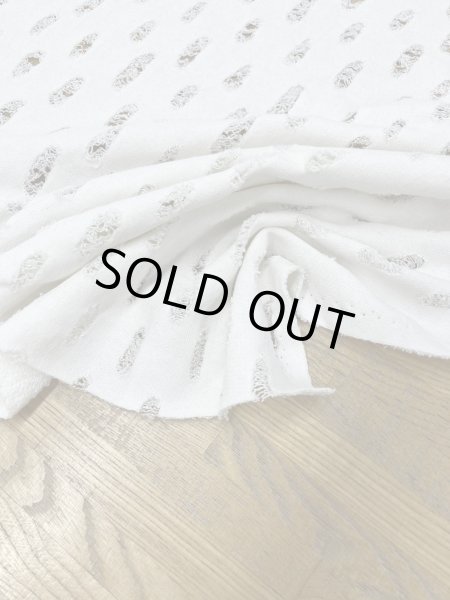 画像5: 生地：綿100％オパール型加工風ダメージ裏毛ニット（白） (5)