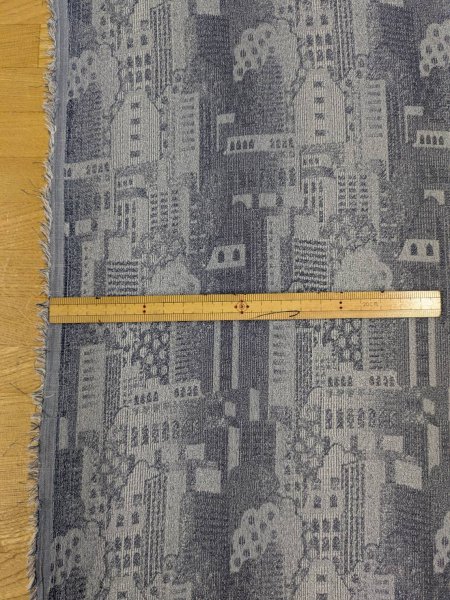 画像2: 生地:ポリエステル100%タウン街柄ジャガード生地(ブルーグレー) (2)