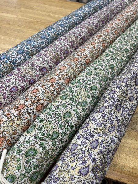 画像7: 生地:綿ポリゴールドアクセントペイズリープリント(白/ピンク) (7)