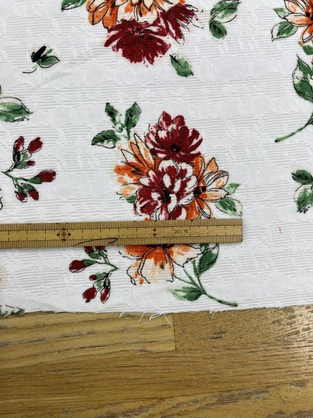 画像4: 生地:コットンジャガードフラワープリント〈白×赤〉 (4)