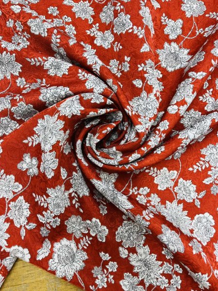 画像7: 生地:ポリエステル100%ジャガード織り花柄プリント生地(赤/白・グレー) (7)