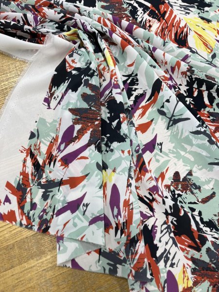 画像6: 生地:ポリエステル100%セミダルデシンカラフルプリント(白地) (6)