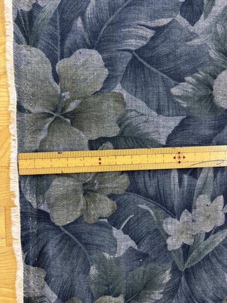 画像3: 生地：ハイビスカス柄プリント　デニム風コットン（デニムブルー） (3)