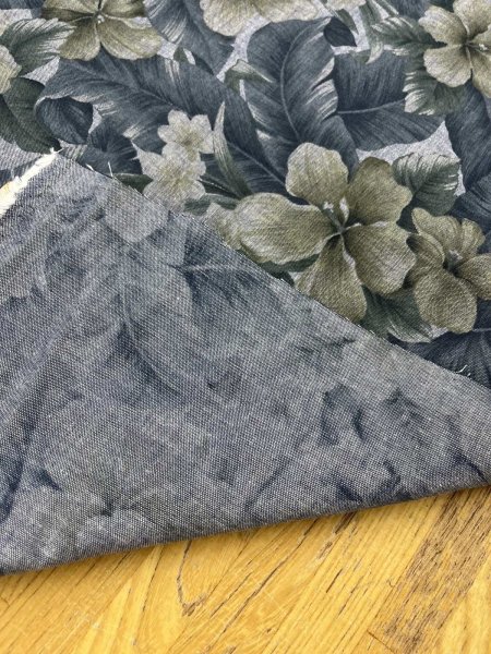 画像4: 生地：ハイビスカス柄プリント　デニム風コットン（デニムブルー） (4)