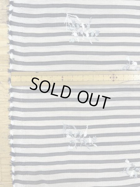 画像3: 生地：刺繍入りボーダー（白／紺） (3)