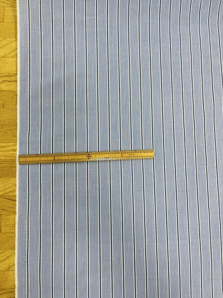 画像2: 生地：ストライプ柄プリント 中厚コットン（白／紺） (2)