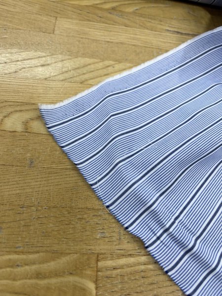 画像8: 生地：ストライプ柄プリント 中厚コットン（白／紺） (8)