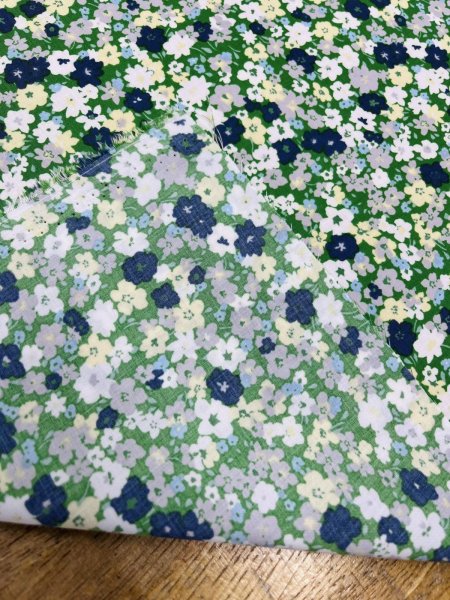 画像4: 生地:ポリエステル100%30スパンローン(グリーン・フローラル) (4)