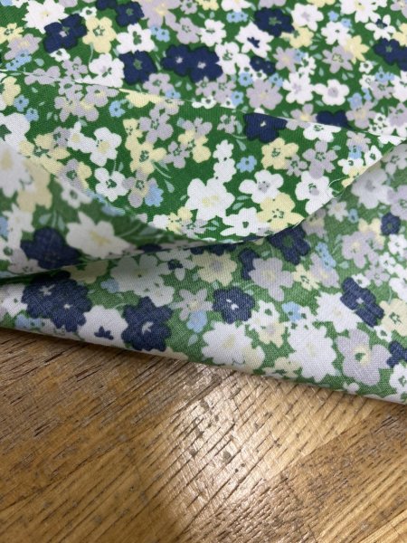 画像5: 生地:ポリエステル100%30スパンローン(グリーン・フローラル) (5)