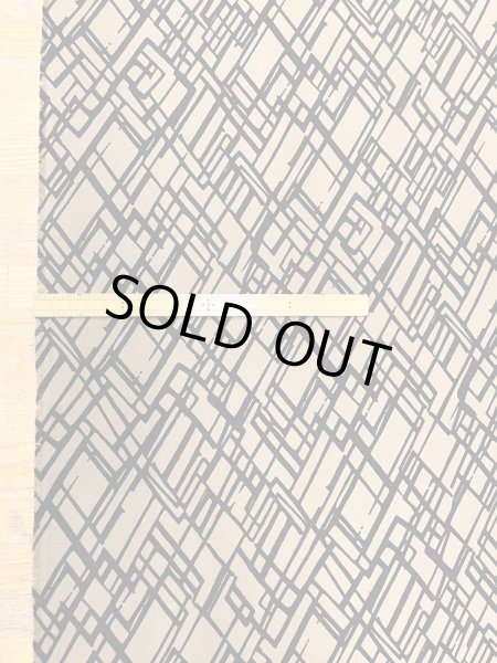 画像2: 生地:ポリエステル100%変形バイアスプリント(ブラウン×ブラック) (2)