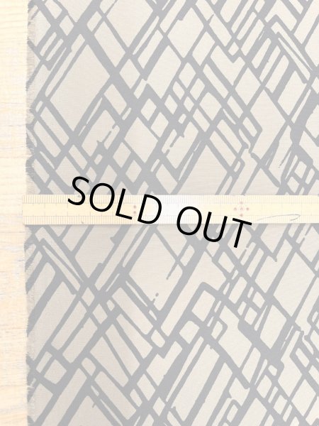 画像3: 生地:ポリエステル100%変形バイアスプリント(ブラウン×ブラック) (3)