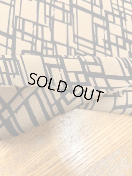 画像5: 生地:ポリエステル100%変形バイアスプリント(ブラウン×ブラック) (5)