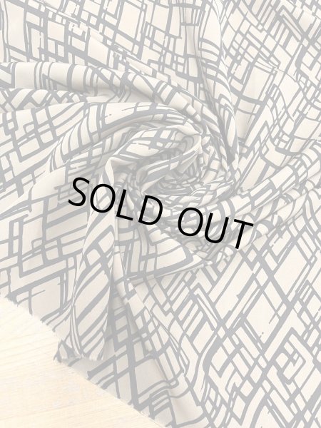 画像7: 生地:ポリエステル100%変形バイアスプリント(ブラウン×ブラック) (7)