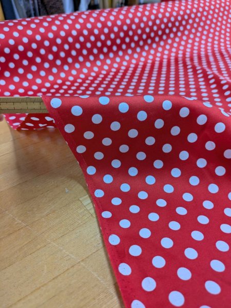 画像5: 生地：綿65％・シルク35％ 綿シルクサテンドット柄（レッド×白） (5)