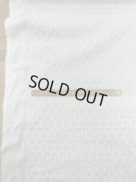 画像2: 生地：綿100％ 綿サークルレース生地（ホワイト） (2)