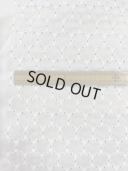 画像3: 生地：綿100％ 綿サークルレース生地（ホワイト） (3)