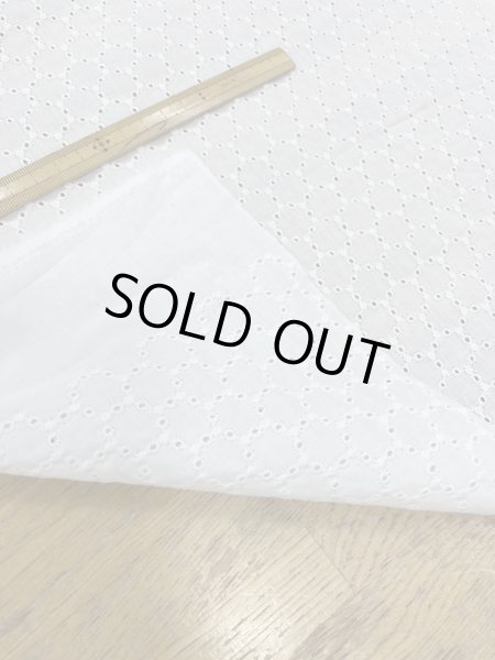 画像4: 生地：綿100％ 綿サークルレース生地（ホワイト） (4)