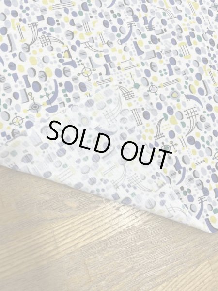 画像4: 生地：綿100％抽象的SZ柄天竺ニット（白地） (4)