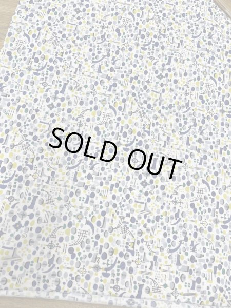 画像8: 生地：綿100％抽象的SZ柄天竺ニット（白地） (8)