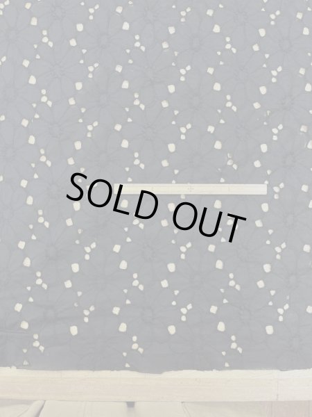 画像3: 生地：綿100％花刺繍レース生地（黒） (3)