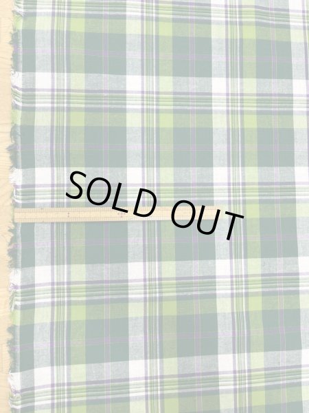 画像2: 生地：綿100％タータン風チェック平織（グリーン系） (2)