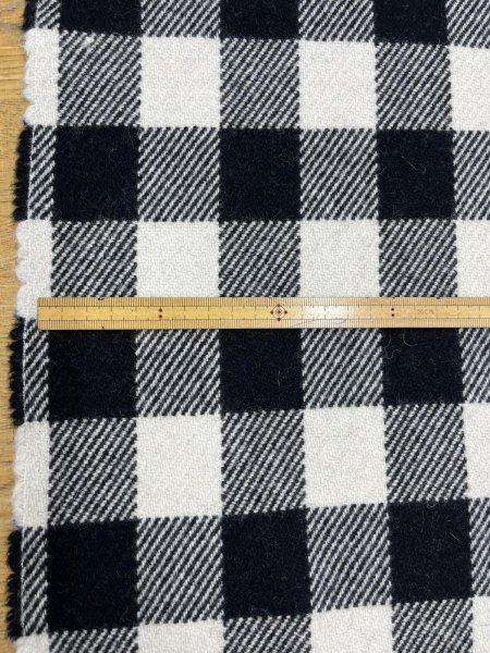画像4: 生地：ウール厚手ブロックチェック（白×黒） (4)
