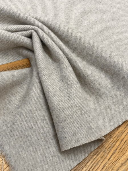 画像6: 生地： イタリー製アクリルポリ混ウール（ベージュ） (6)