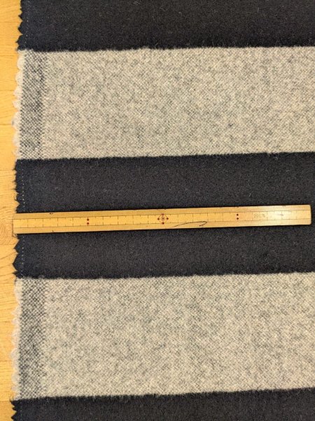画像3: 生地： ツイード太ボーダー柄ウール（ベージュ／黒） (3)