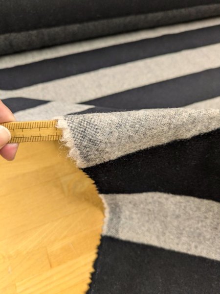 画像5: 生地： ツイード太ボーダー柄ウール（ベージュ／黒） (5)