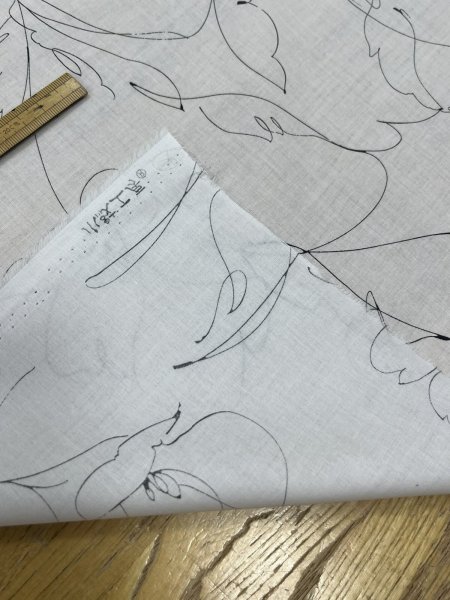 画像4: 生地：綿60ローンシルクソフトプリント（白地×黒ライン） (4)