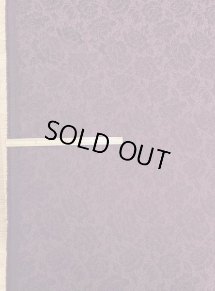 画像2: 生地：ポリエステル100％バラ柄ふくれジャガード（エンジ） (2)