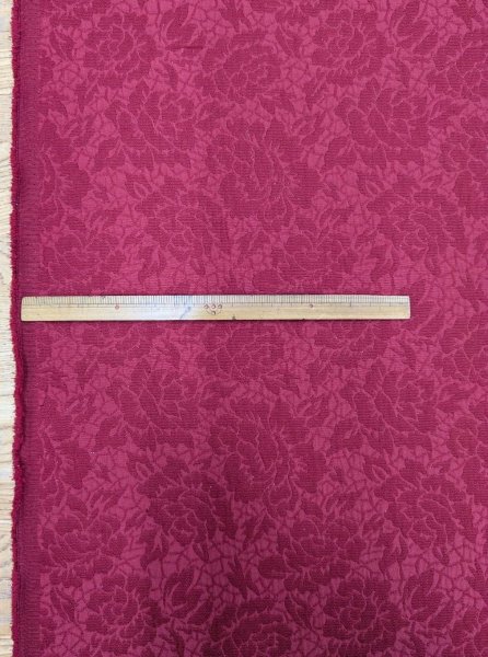 画像2: 生地：ポリエステル100％バラ柄ふくれジャガード（赤） (2)