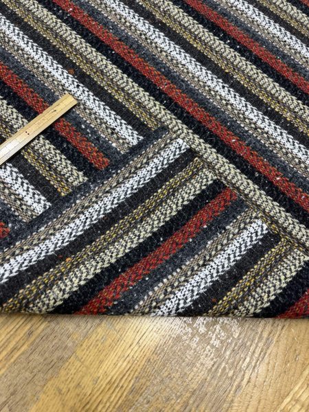 画像4: 生地： ネイティブ柄ストライプウール（レッド系） (4)