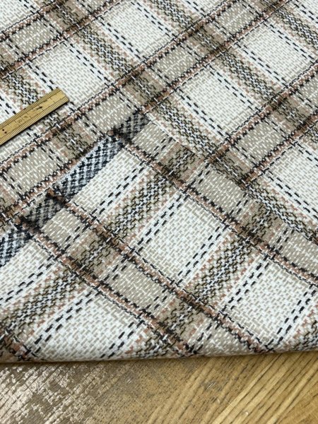 画像4: 生地： ゆる編みチェック柄ウール（ベージュ×茶） (4)