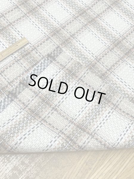 画像4: 生地： ゆる編みチェック柄ウール（ベージュ×茶） (4)