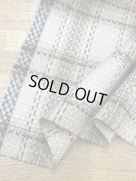 画像8: 生地： ゆる編みチェック柄ウール（ベージュ×茶） (8)